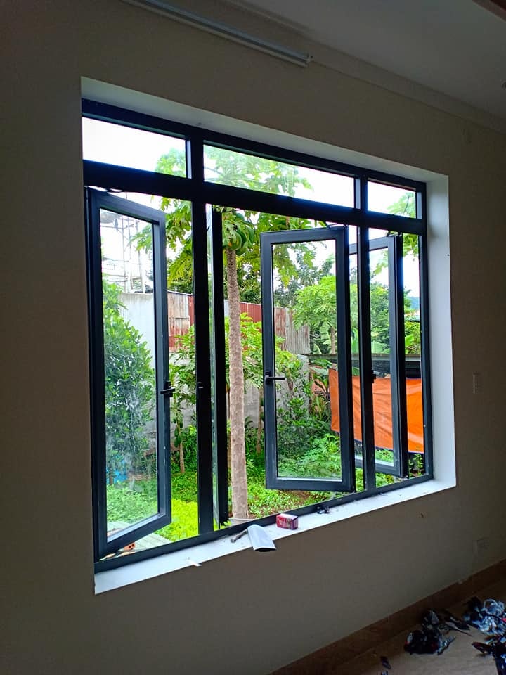 Cửa sổ mở quay 4 cánh nhôm xingfa nhập khẩu - 0914734979