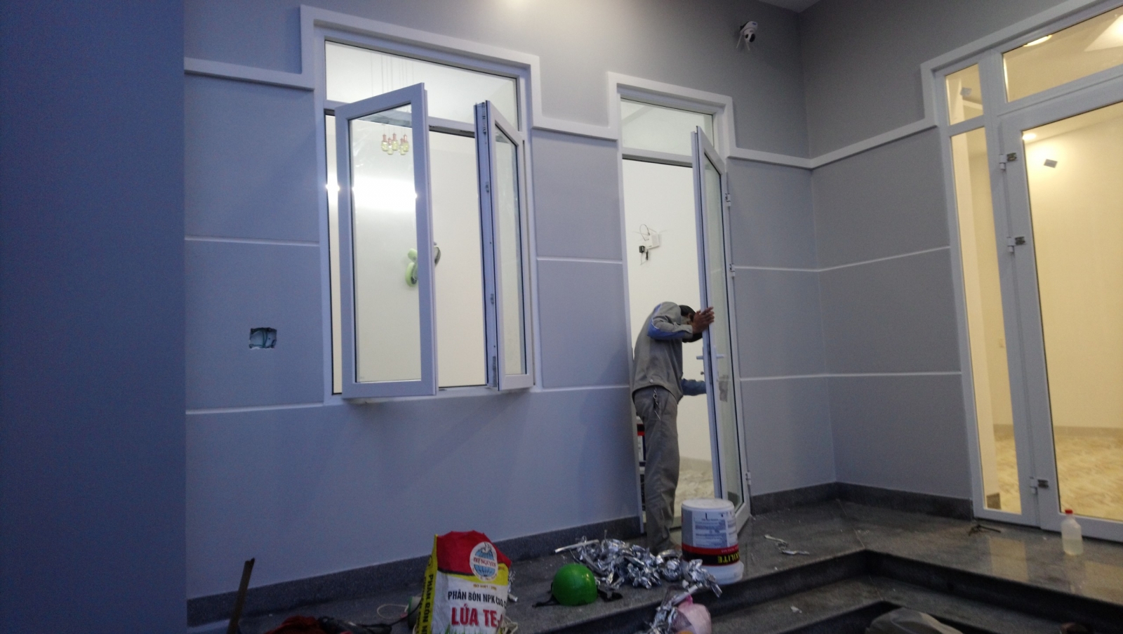 Cửa đi , cửa sổ nhựa