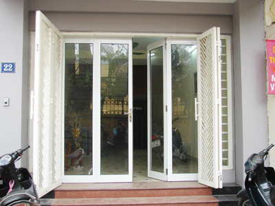 Cửa đi mở quay 4 cánh